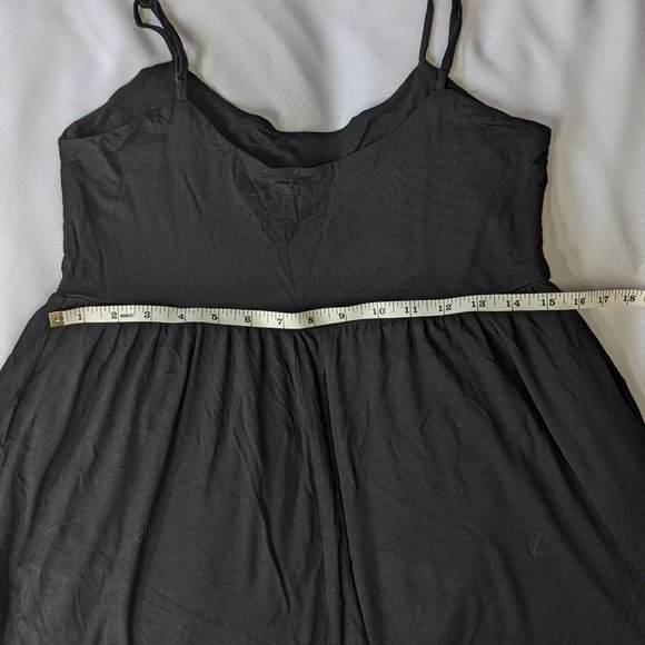 Petite S-M jersey-knit rounded-neck wide-leg black jumpsuit onesie EUC - Picture 3 of 6